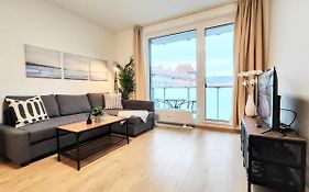 Yarn - Brand New - Free Parking - Balcony With City View - Central Shopping Mall
