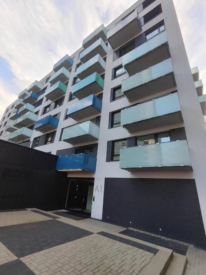 Yarn - Brand New - Free Parking - Balcony With City View - Central Shopping Mall Pressburg Exterior foto