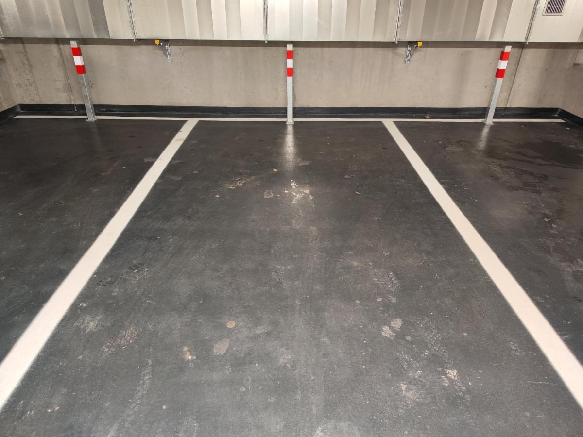 Yarn - Brand New - Free Parking - Balcony With City View - Central Shopping Mall Pressburg Exterior foto
